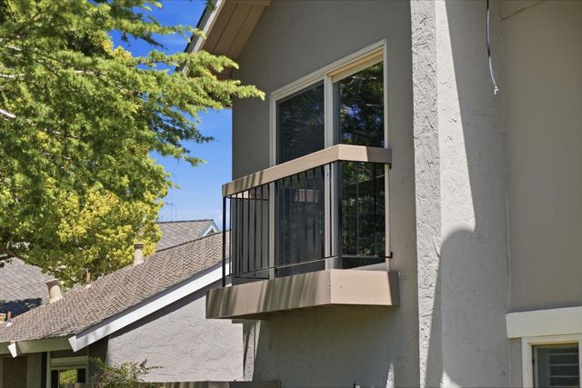 230 Escobar Avenue, Los Gatos, CA 95032