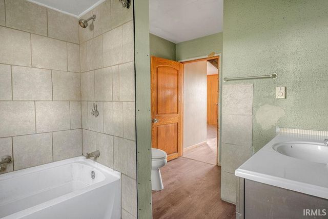 3309 N 700 E Road, Elwood, IN 46036