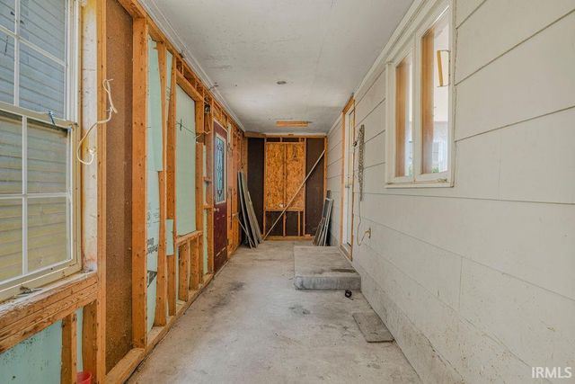 3309 N 700 E Road, Elwood, IN 46036