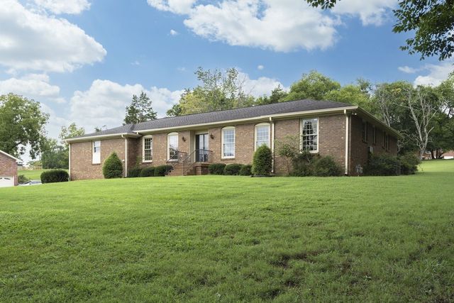 2314 East Hill Dr, Madison, TN 37115