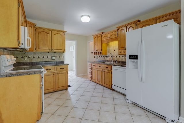 2314 East Hill Dr, Madison, TN 37115