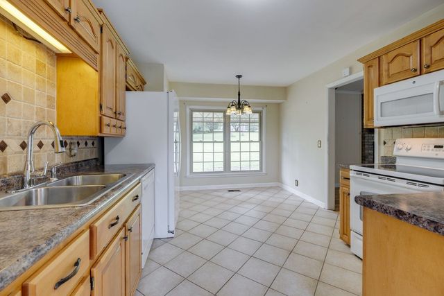 2314 East Hill Dr, Madison, TN 37115