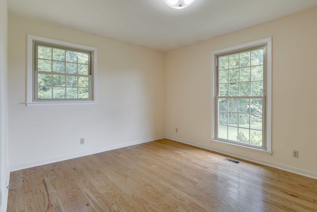 2314 East Hill Dr, Madison, TN 37115
