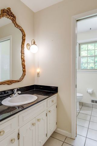 2314 East Hill Dr, Madison, TN 37115