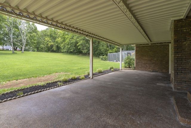 2314 East Hill Dr, Madison, TN 37115