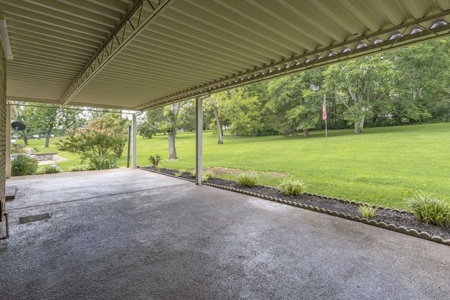 2314 East Hill Dr, Madison, TN 37115
