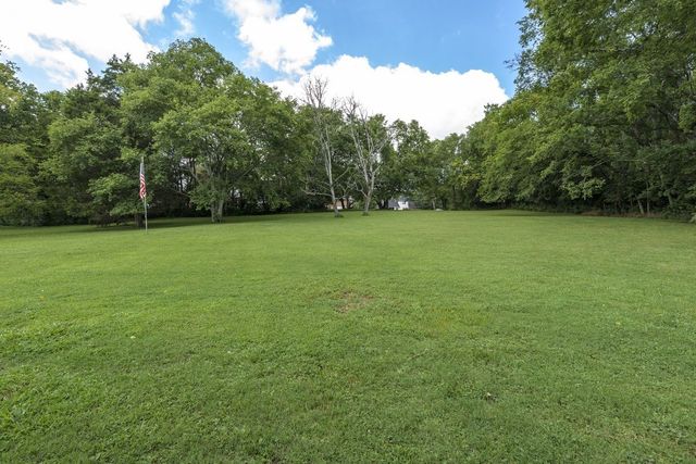 2314 East Hill Dr, Madison, TN 37115