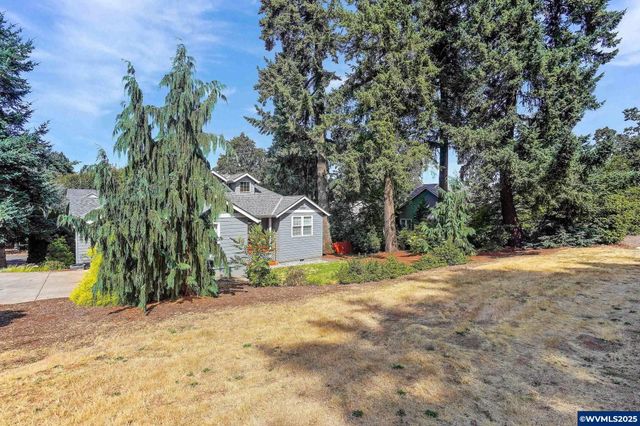 2095 Baxter Rd SE, Salem, OR 97306