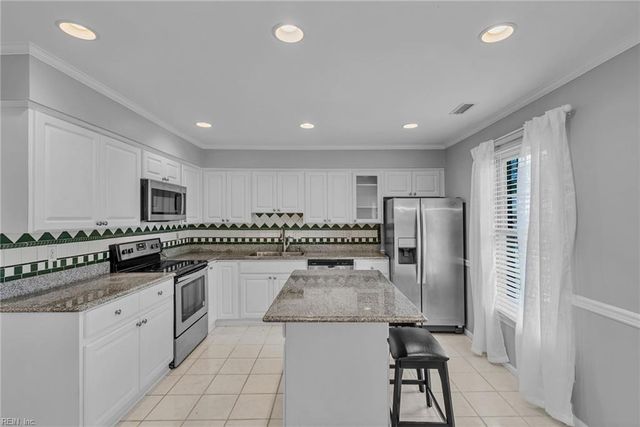 5360 Brockie ST, Virginia Beach, VA 23464