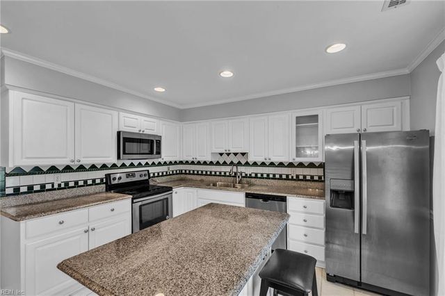 5360 Brockie ST, Virginia Beach, VA 23464