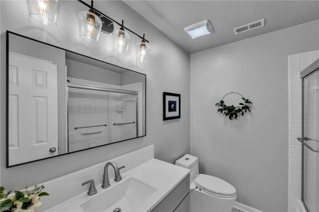 5360 Brockie ST, Virginia Beach, VA 23464