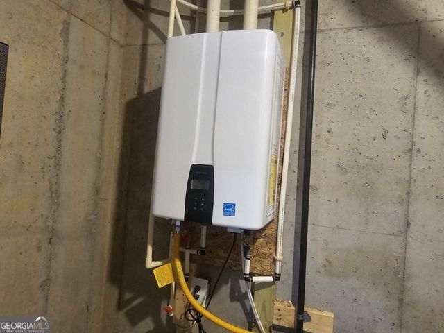 404 Gardens of Harmony Drive, Canton, GA 30115