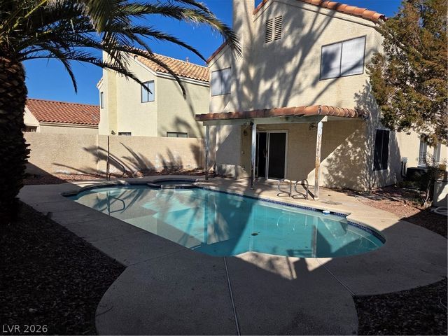 2069 Club Crest Way, Henderson, NV 89014