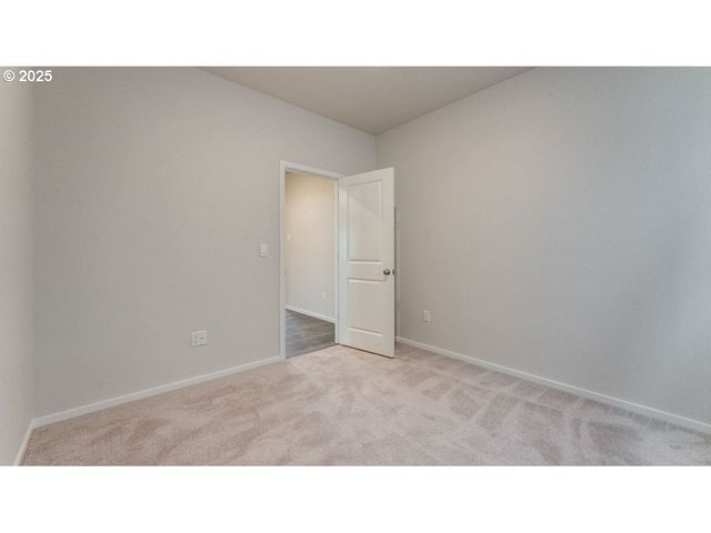 4941 Elvis Ave Ne, Salem, OR 97301