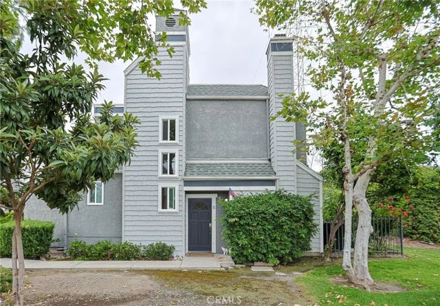 1230 S Barranca Avenue F, Glendora, CA 91740