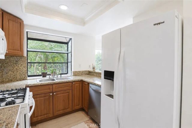 1230 S Barranca Avenue F, Glendora, CA 91740