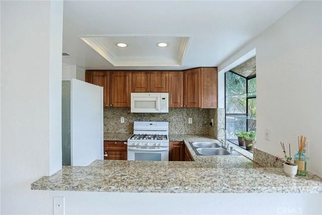 1230 S Barranca Avenue F, Glendora, CA 91740