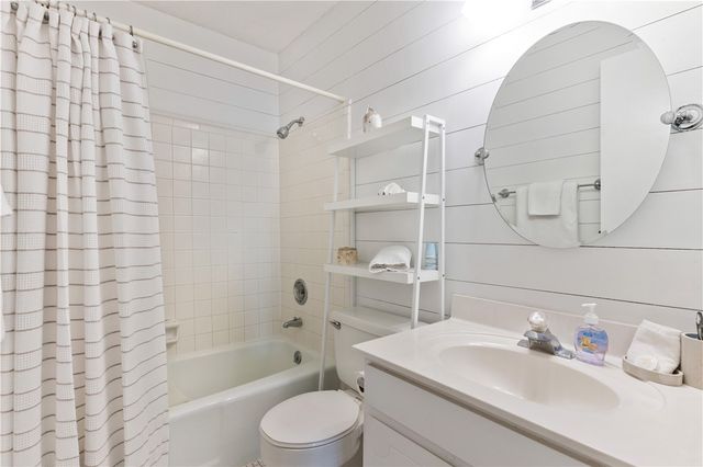 850 Mallery Street S 3, St Simons Island, GA 31522