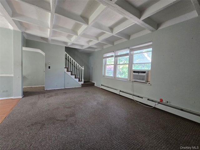 147-28 Charter Road 33B, Briarwood, NY 11435