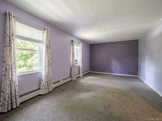 147-28 Charter Road 33B, Briarwood, NY 11435