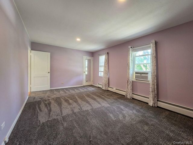 147-28 Charter Road 33B, Briarwood, NY 11435