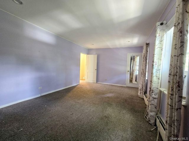 147-28 Charter Road 33B, Briarwood, NY 11435