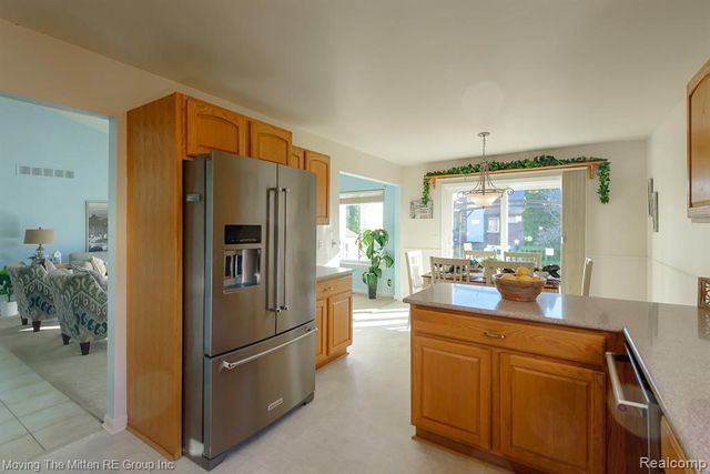 47663 Belmont Drive, Belleville, MI 48111