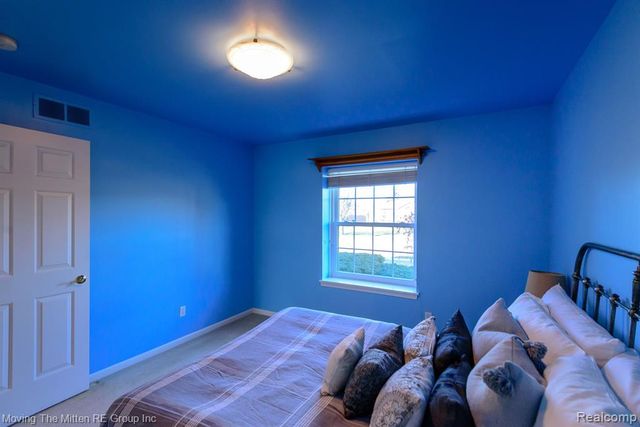 47663 Belmont Drive, Belleville, MI 48111