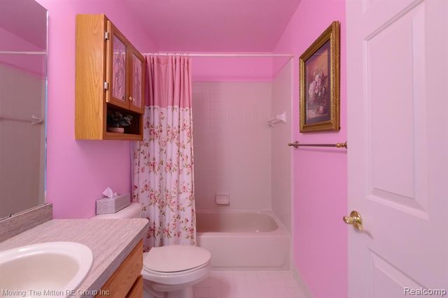 47663 Belmont Drive, Belleville, MI 48111