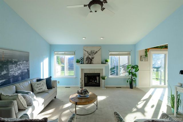 47663 Belmont Drive, Belleville, MI 48111