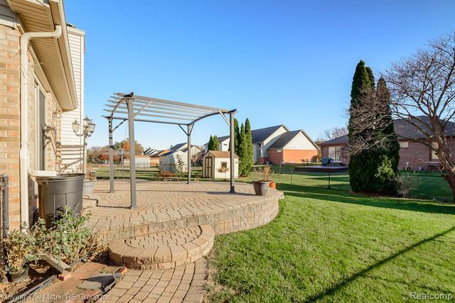 47663 Belmont Drive, Belleville, MI 48111