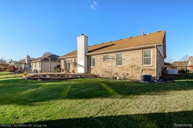 47663 Belmont Drive, Belleville, MI 48111