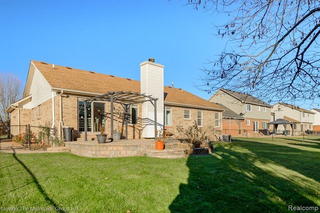 47663 Belmont Drive, Belleville, MI 48111