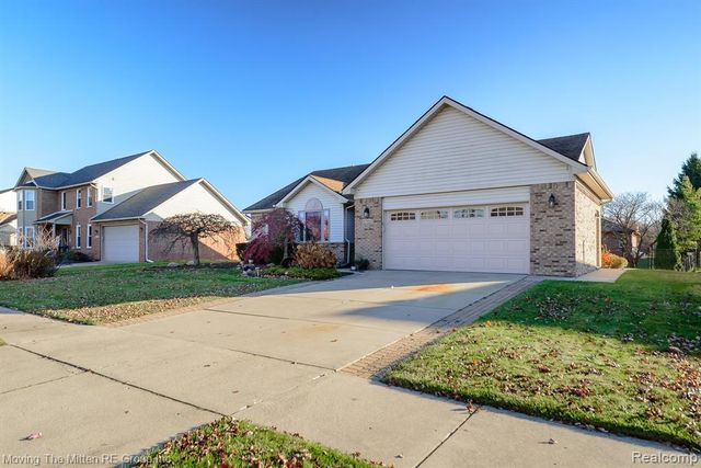 47663 Belmont Drive, Belleville, MI 48111