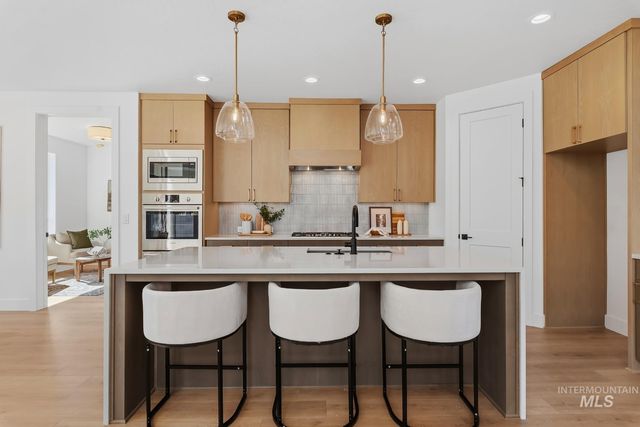1009 W Malbar St., Meridian, ID 83646