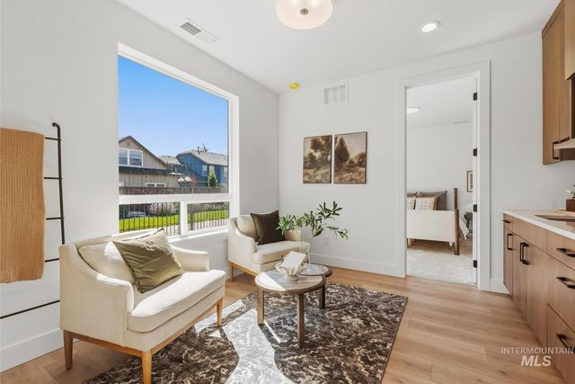 1009 W Malbar St., Meridian, ID 83646