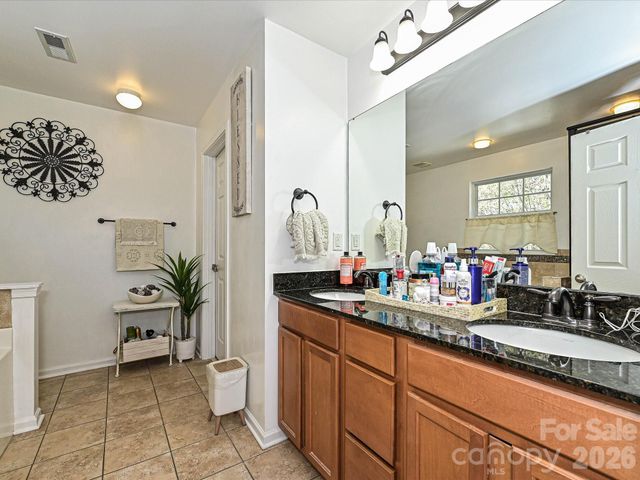 9740 Springholm Drive, Charlotte, NC 28278