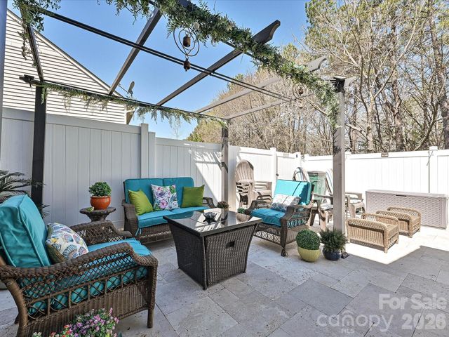 9740 Springholm Drive, Charlotte, NC 28278