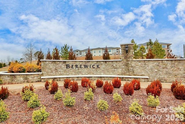 9740 Springholm Drive, Charlotte, NC 28278