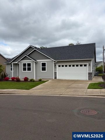 708 NW George Ct, Sublimity, OR 97385