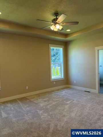 708 NW George Ct, Sublimity, OR 97385