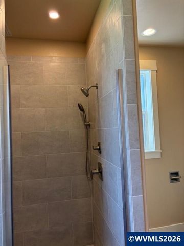 708 NW George Ct, Sublimity, OR 97385