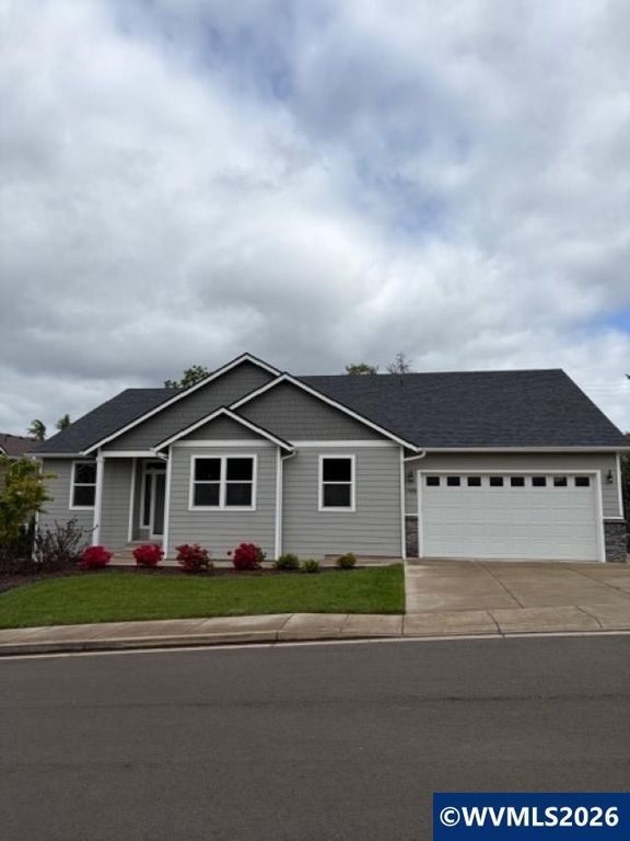 708 NW George Ct, Sublimity, OR 97385