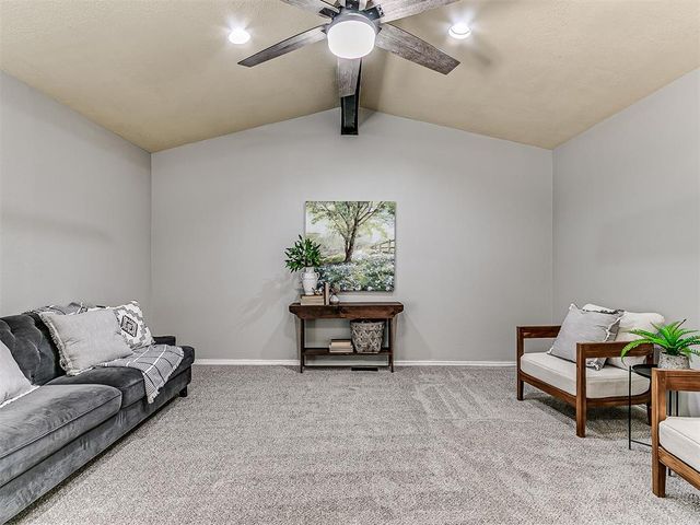 16627 W Forrest Hills Road, Cashion, OK 73016