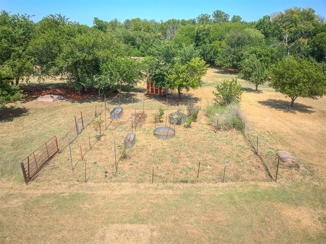 16627 W Forrest Hills Road, Cashion, OK 73016