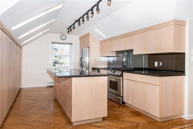 89 Ridgewood Avenue 2, Yonkers, NY 10704