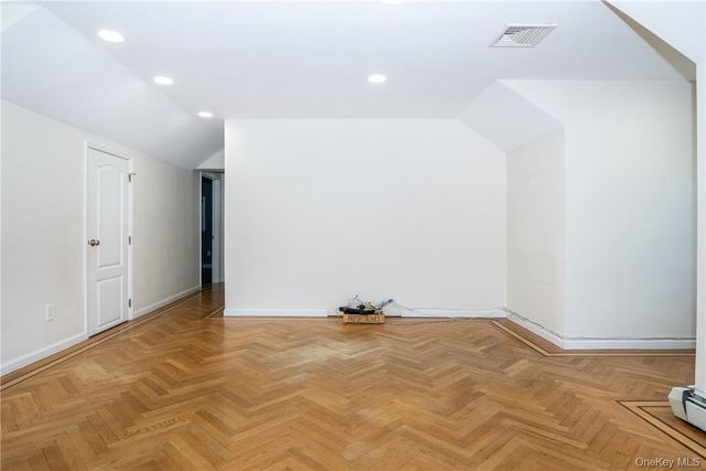 89 Ridgewood Avenue 2, Yonkers, NY 10704