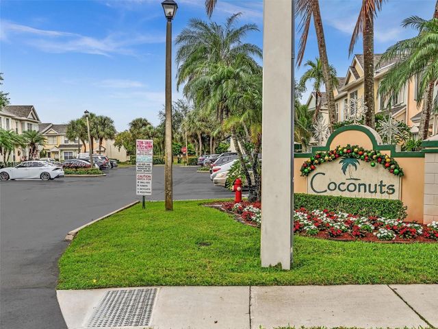 60 Key West Ct 60, Weston, FL 33326