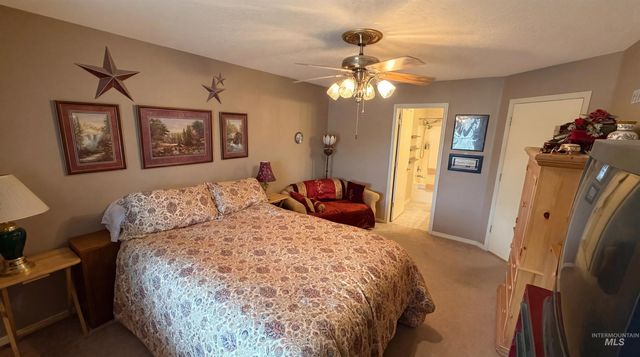 16056 N Pelican Butte Dr, Nampa, ID 83651