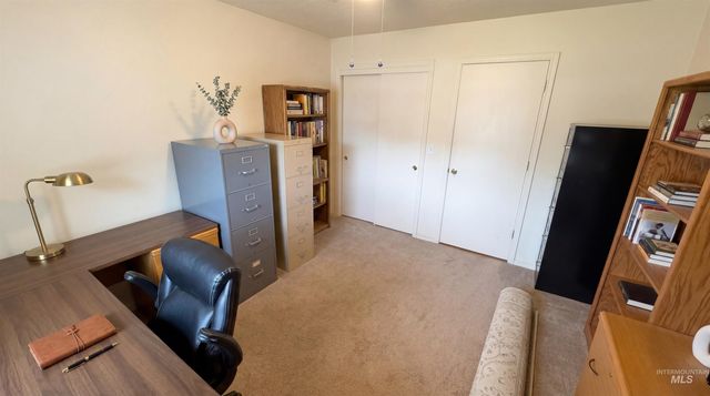 16056 N Pelican Butte Dr, Nampa, ID 83651